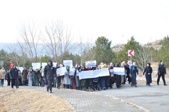 Kırıkkale Üniversite Öğrencileri Halep İçin Yürüdü
