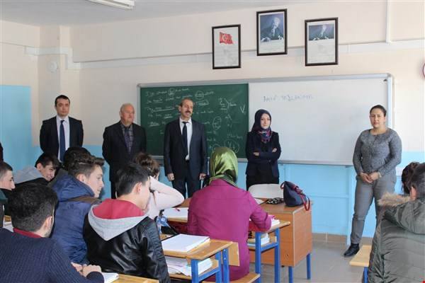 Özbek Okulları Gezdi