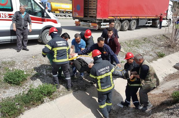 Kırıkkale’de İki Otomobil Çarpıştı 5 Yaralı
