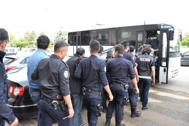 FETÖ/PDY Davasında 7 Kişi Tutuklandı