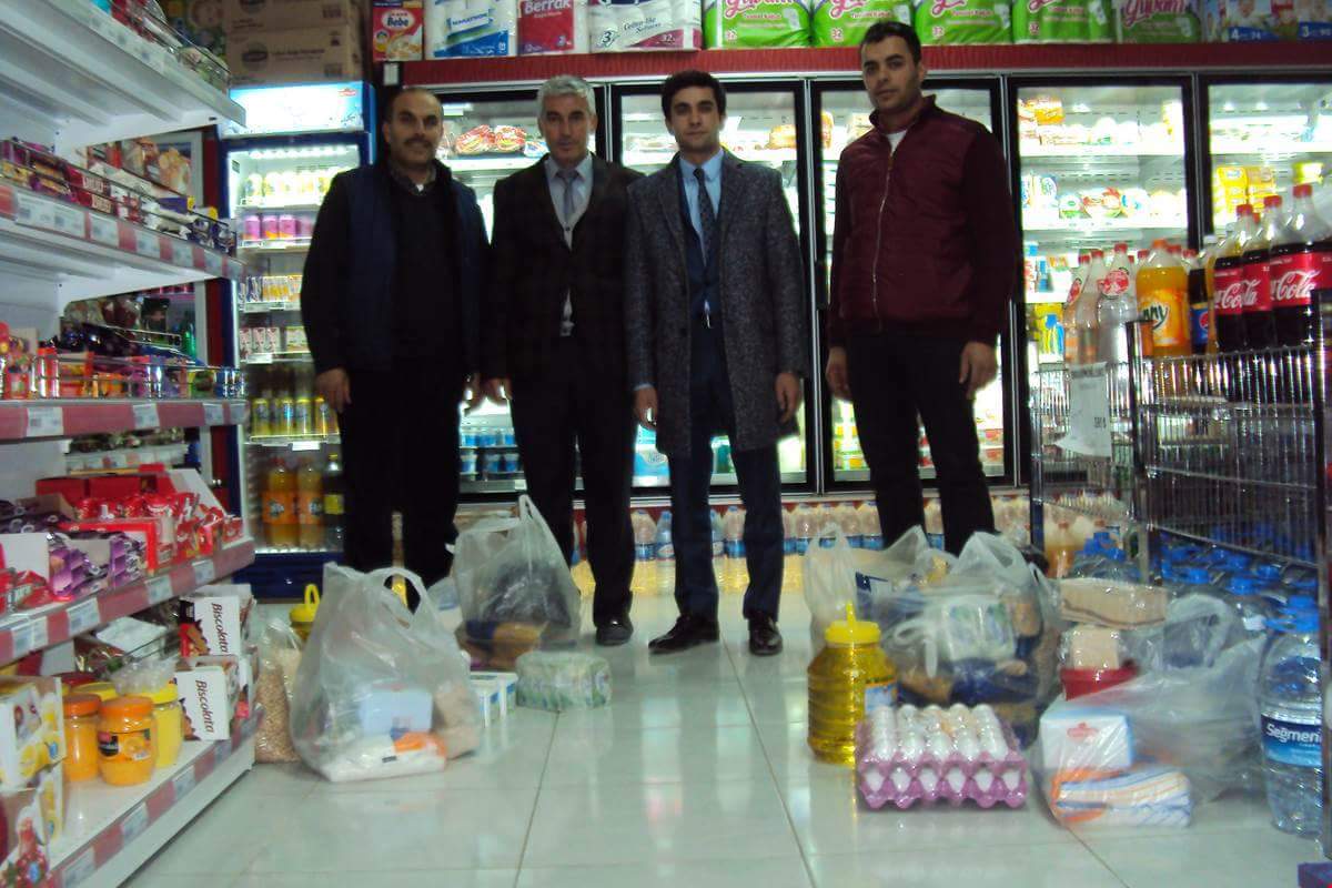 Karakeçili’de Mağdur Ailelere Gıda Yardımı Yapıldı