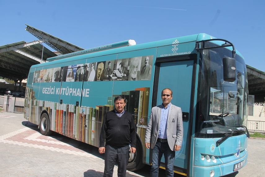 Kırıkkale’ye Yeni Gezici Kütüphane Aracı Geldi