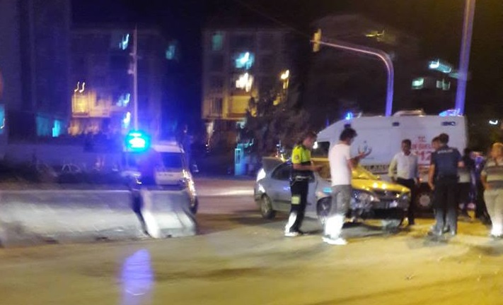 Kırıkkale’de İki Otomobil Çarpıştı 4 Yaralı