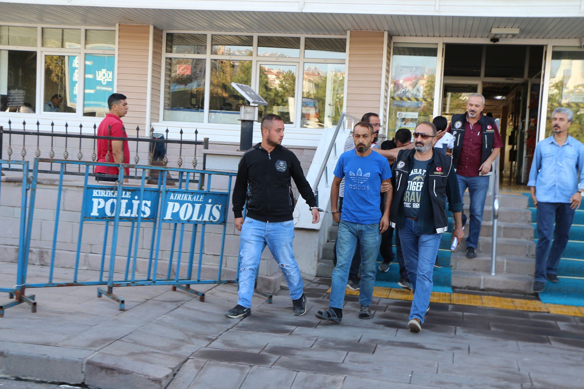 Kırıkkale’de Uyuşturucu Operasyonu 4 Kişi Tutuklandı