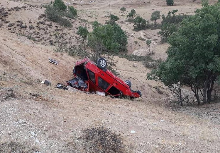 Kırıkkale’de Otomobil Uçuruma Yuvarlandı 2 Ölü