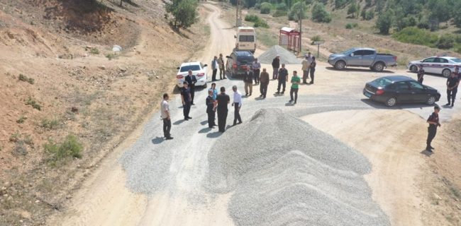 Köy Yollarında Asfalt Çalışmaları Sürüyor