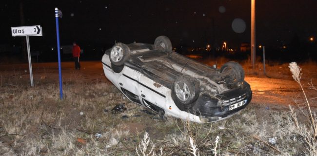 Kırıkkale’de Takla Atan Otomobil’de 2 Kişi Yaralandı