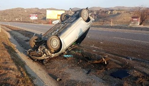 Kırıkkale’de Otomobil Takla Attı 1’i Çocuk 3 Kişi Yaralandı