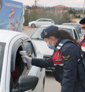 Kırıkkale’de, sürücü ve yolculara ateş ölçümü