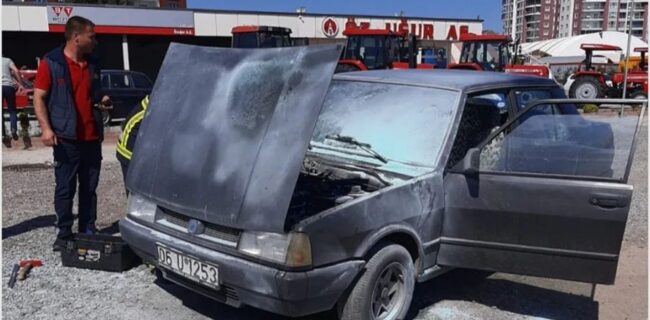 Yenişehir’de Otomobil Yangını