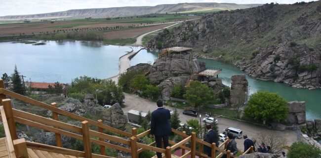 Kırıkkale’de tarihi çeşnigir köprüsü yeniden ziyarete açıldı
