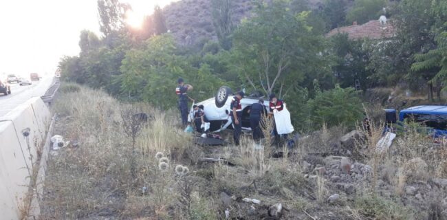 Kırıkkale’de 2 Ayrı Trafik Kazasında 10 Kişi Yaralandı