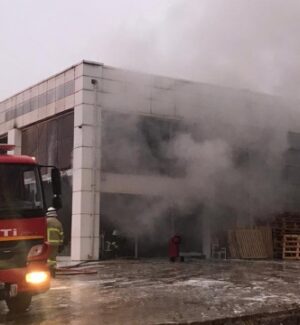 Kırıkkale’de Maske Fabrikasında Yangın