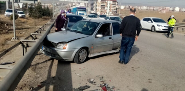Kırıkkale’de Zincirleme Trafik Kazası 4 Yaralı