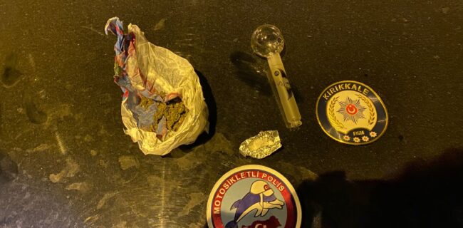 Kırıkkale’de durdurulan otomobilde uyuşturucu ele geçirildi