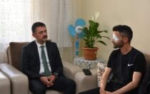 Kırıkkale Valisi Bülent Tekbıyıkoğlu’dan Yaralı Askere Evinde Ziyaret