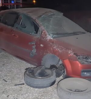 Kırıkkale’de devrilen otomobildeki 3 kişi yaralandı