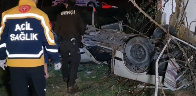 Kırıkkale’de kontrolden çıkıp eve çarpan otomobilin sürücüsü öldü