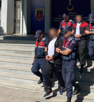 Kırıkkale’de 2 Firari Hükümlü Yakalanarak Cezaevine Gönderildi