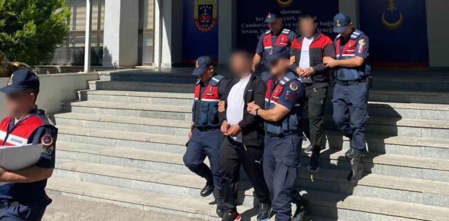 Kırıkkale’de 2 Firari Hükümlü Yakalanarak Cezaevine Gönderildi