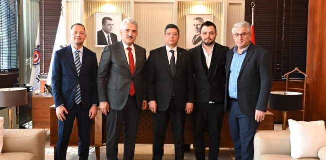 Vali Mehmet Makas Türk Metal Sendikası Genel Merkezine Taziye Ziyaretinde Bulundu